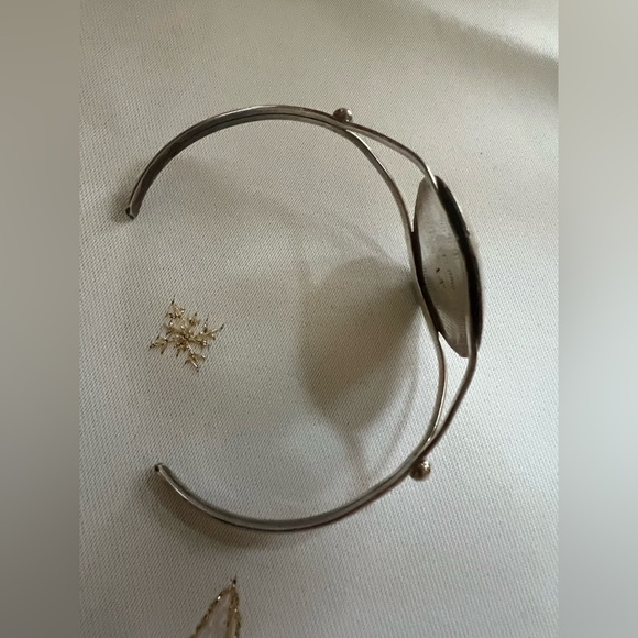 Navajo Bracelet Bear Paw Cuff Sterling Silver and Turquoise - Picture 7 of 14